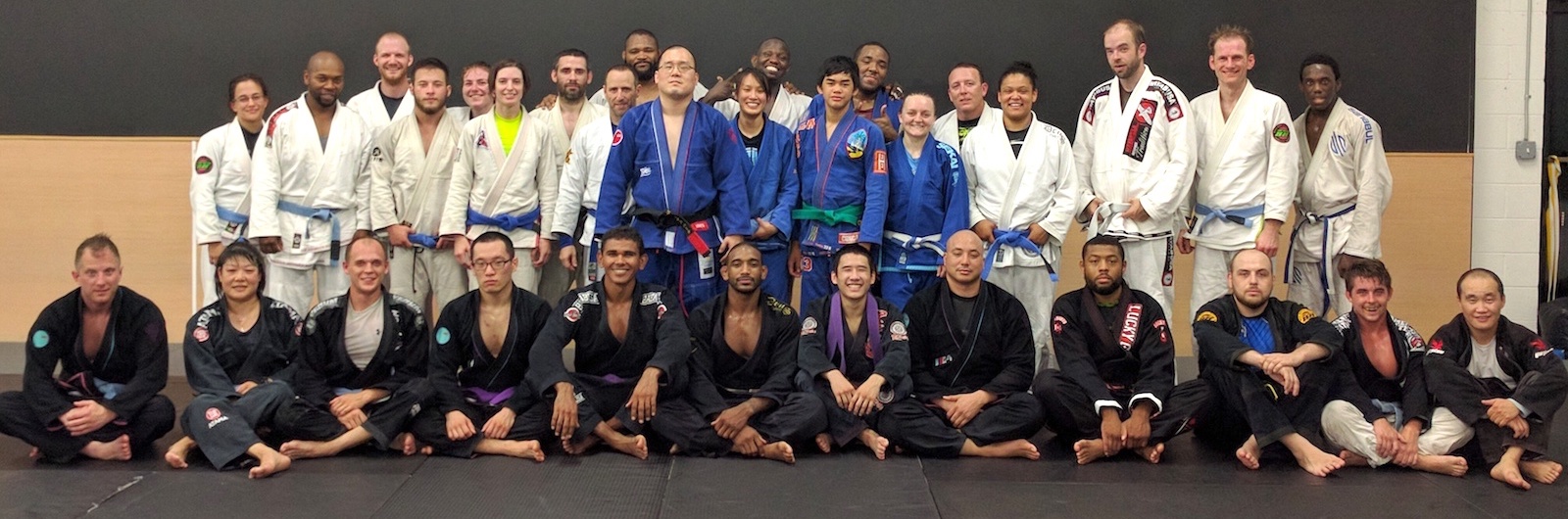 crazy-88-brazilian-jiu-jitsu-group-tran-promotion BJJ Group Shot at Crazy 88 MMA