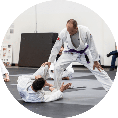 2 men training in Brazilian Jiu-Jitsu