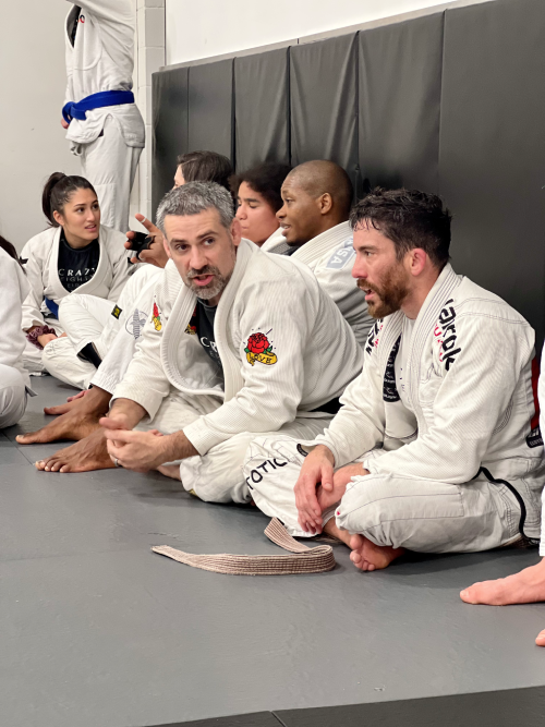 2 men training in Brazilian Jiu-Jitsu